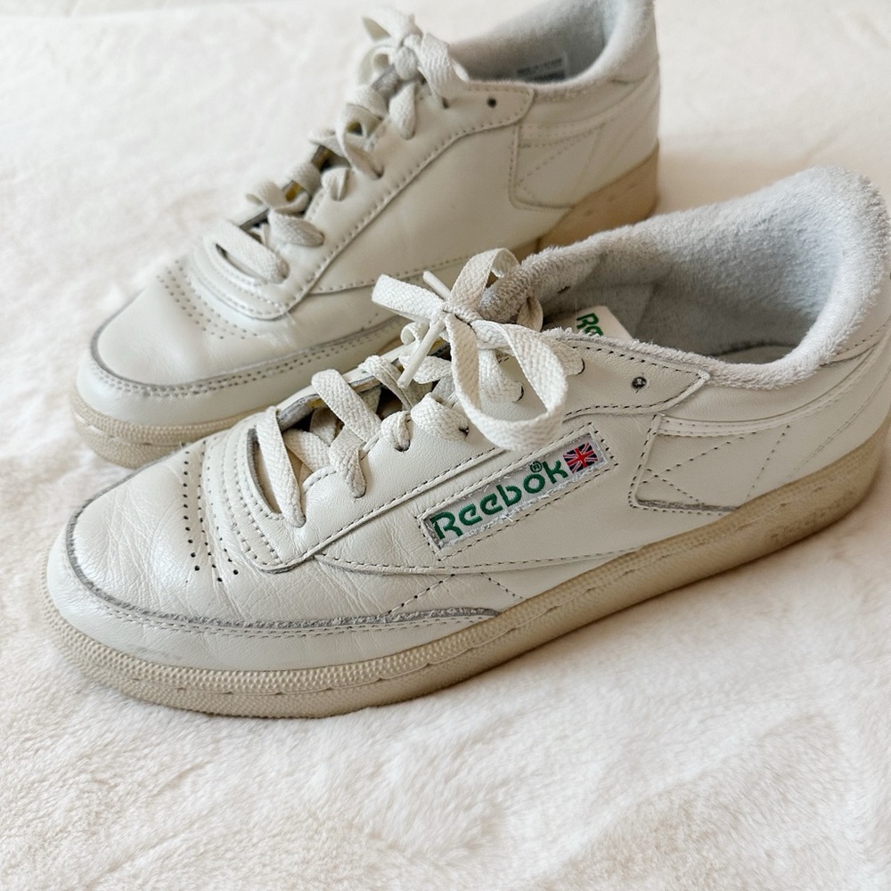 Reebok Club C Classic Cream/White Sneakers Leather Women’s 8/ 38